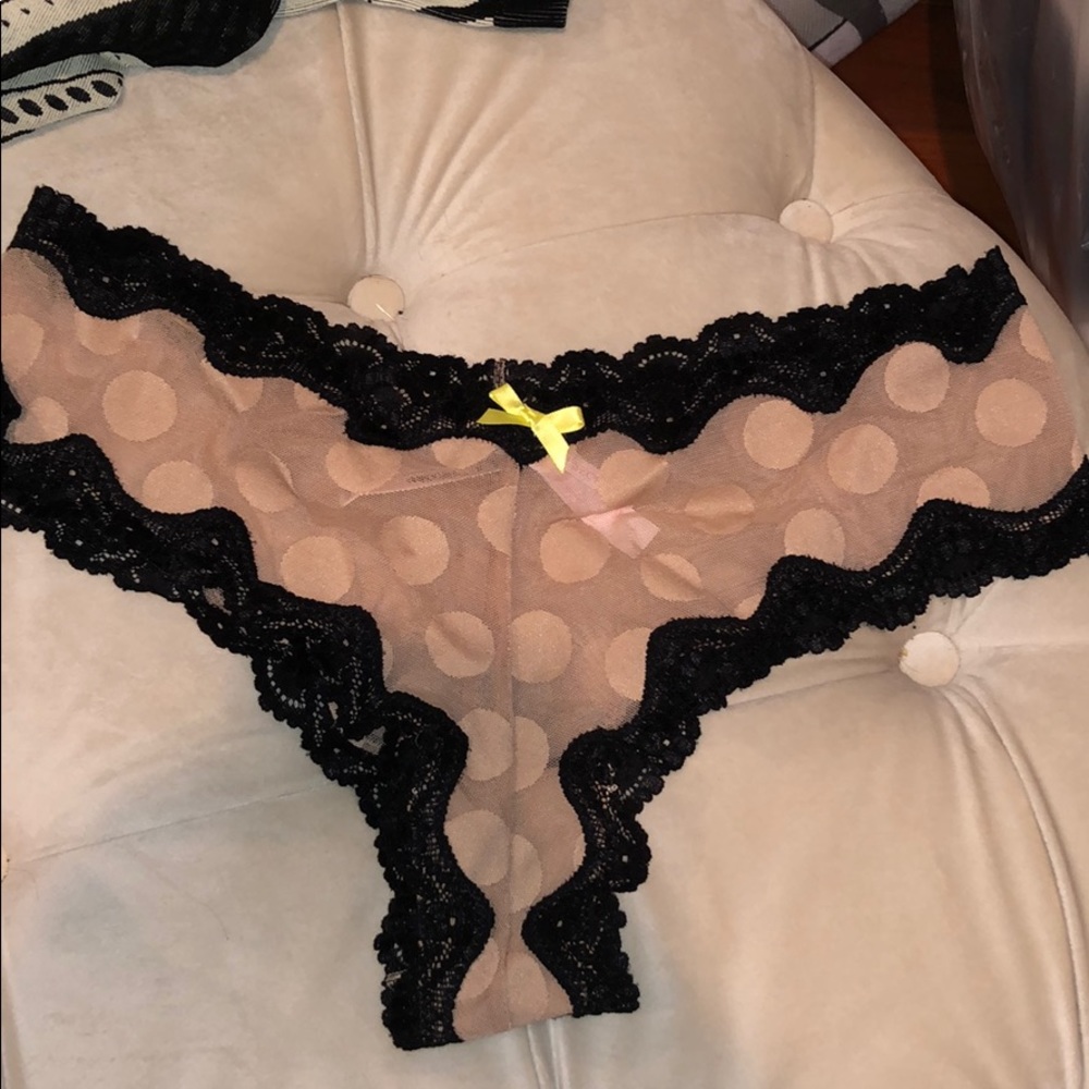 NWT Victoria Secret Underwear cheeky